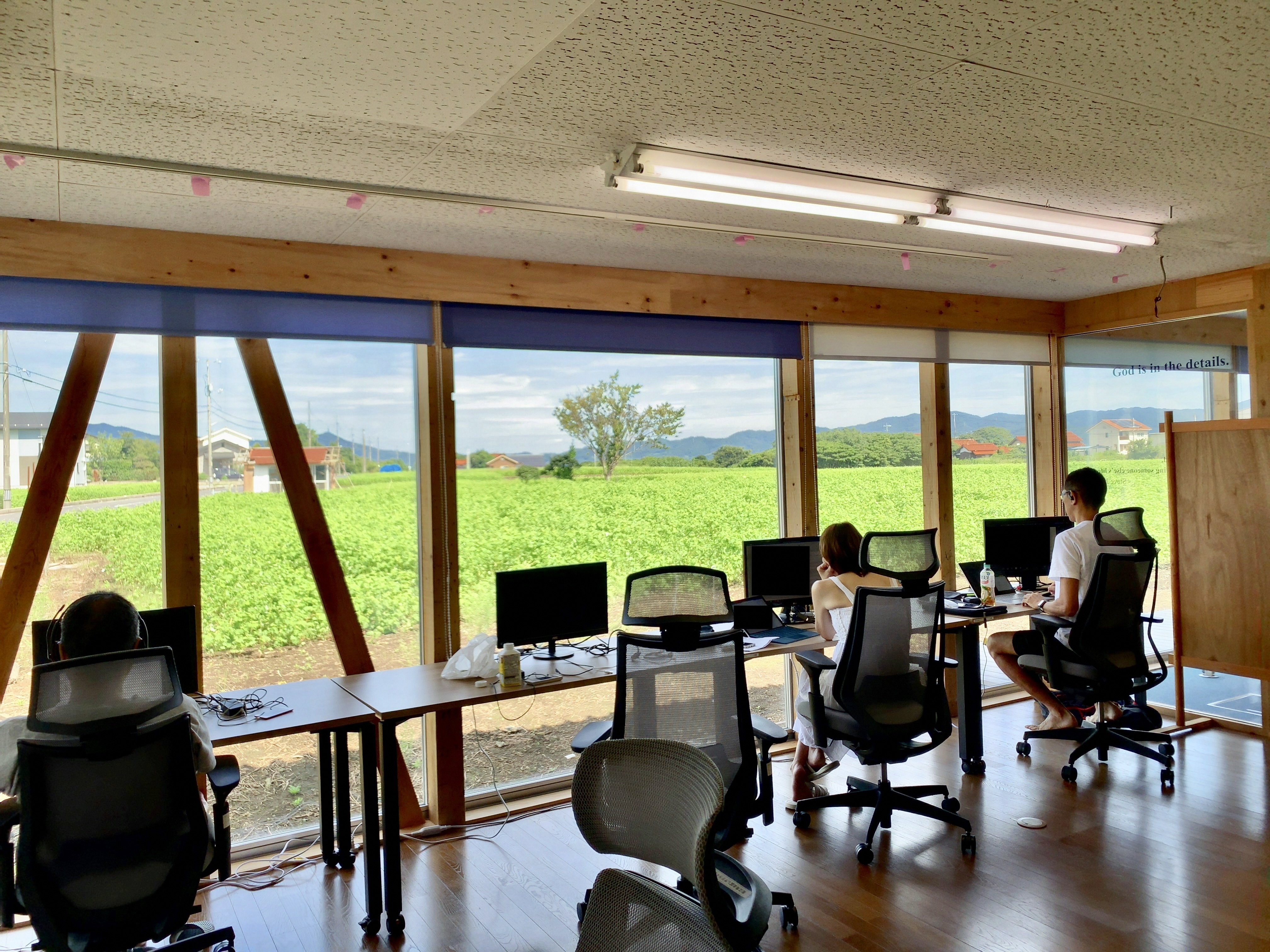 06 img_teleworkdaysMATSUE 2.JPG (3.73 MB)